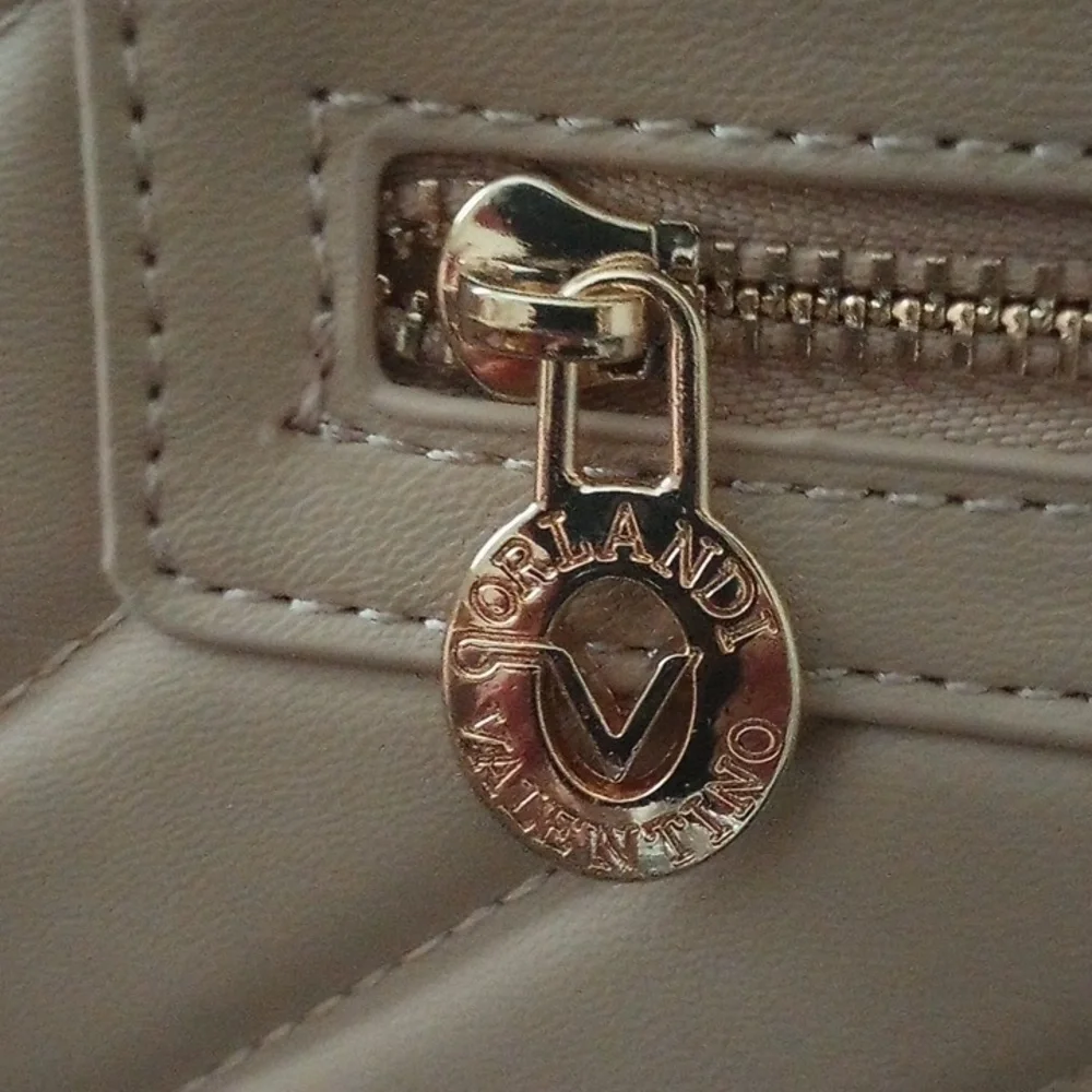 Valentino Orlandi Taupe Quilted Two Way Bag - Picture 6 of 12